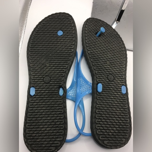 Rubber-Like Sandal - Picture 3 of 6